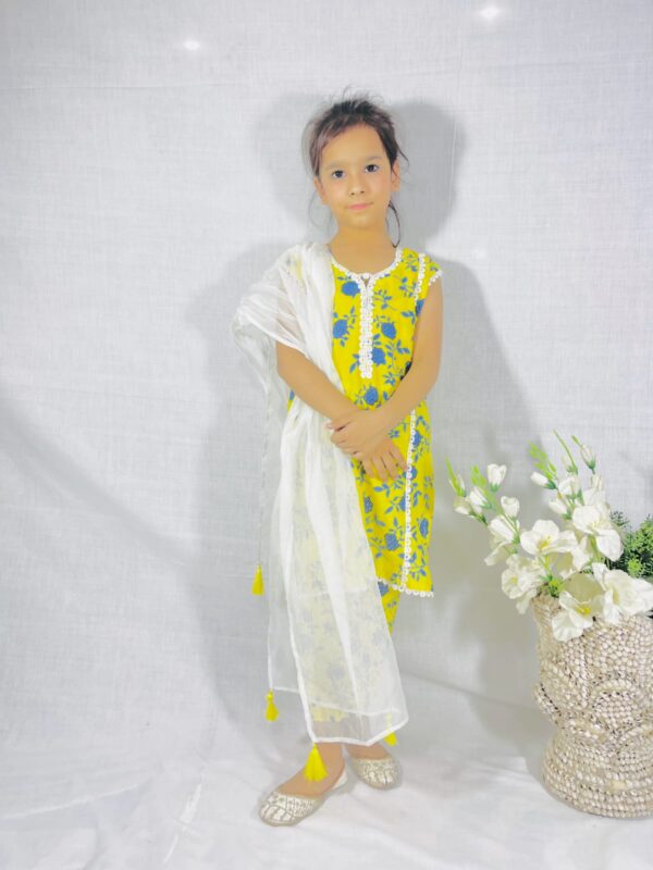 Yellow Floral Charm
